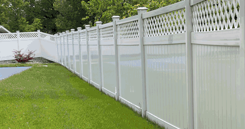PVC fence in Elmhurst